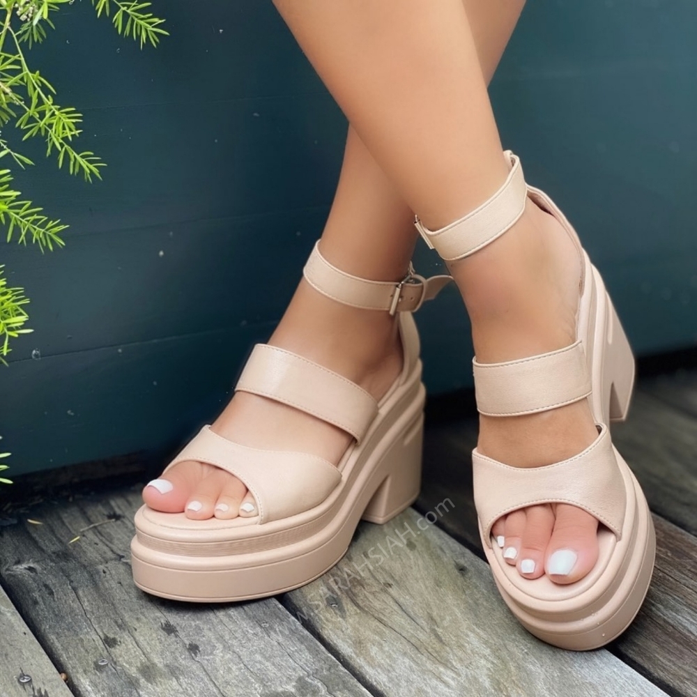 𝙇𝙖𝙨𝙩 7, 9 & 10🖤Summer Loving- Chunky Platform NUDE - Picture 4 of 5